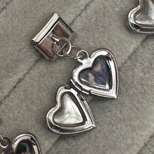Order | Lủng Lẳng Locket Tim